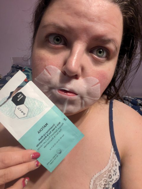 Vital Beauty Maska na usta w płacie, Smoothing Lip Mask, Matcha, Green Tea & Niacinamide