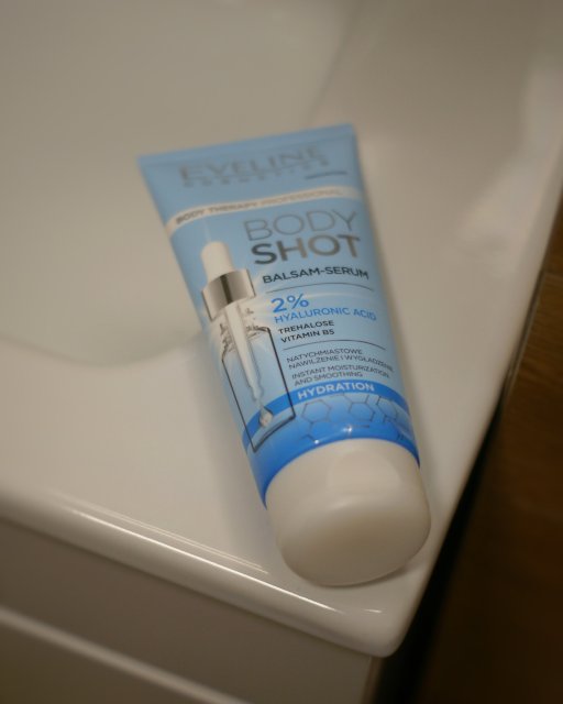 Eveline Cosmetics Body Therapy Professional, Body Shot, 2 % kwasu hialuronowego, Balsam-serum
