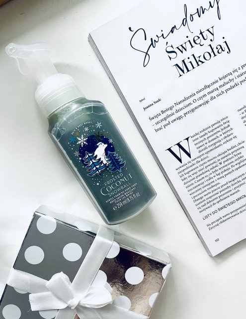 Bath & Body Works Mydło w piance, Frosted Coconut Snowball