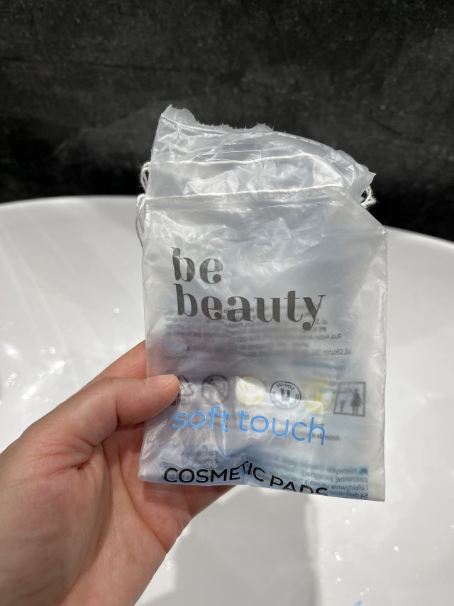 akcja denkowanie! grudzień - kosmetyki w świątecznych opakowaniach i świątecznych kolorach 🎄❄️⛄🎀🎁🎅