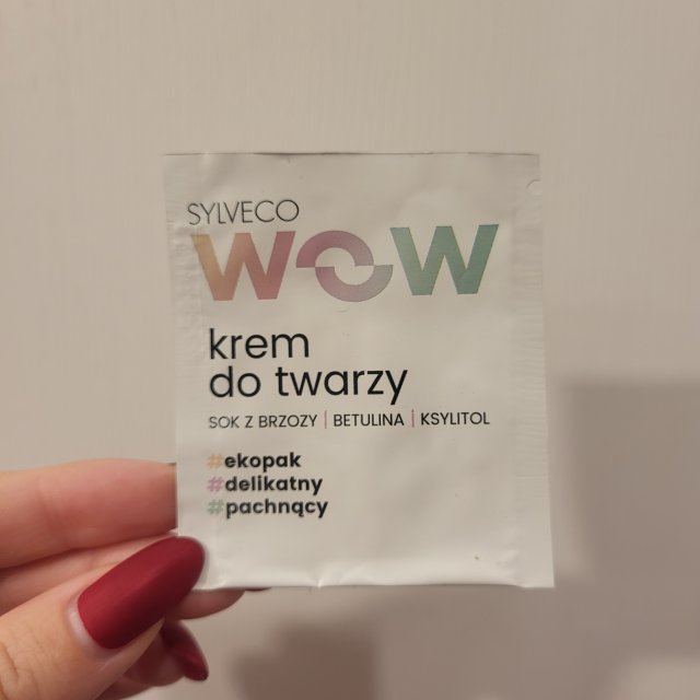 akcja denkowanie! grudzień - kosmetyki w świątecznych opakowaniach i świątecznych kolorach 🎄❄️⛄🎀🎁🎅