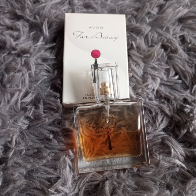 Avon Woda perfumowana, Far Away EDP