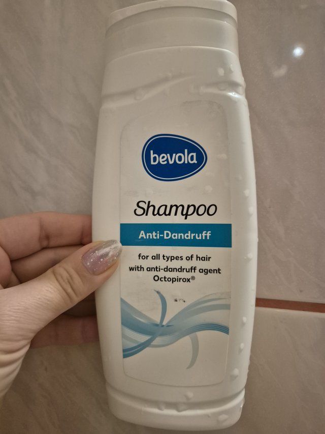 Denkowanie część druga :) Grudzień, kosmetyki w świątecznych opakowaniach lub w świątecznych kolorach: czerwonym, zielonym i złotym 