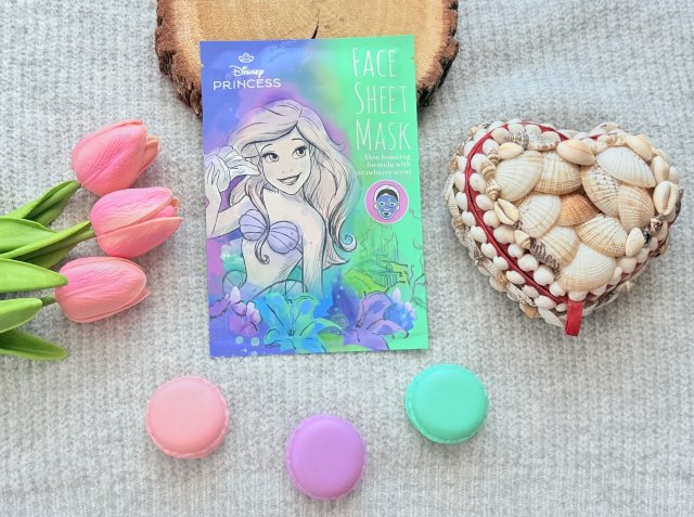 Topbrands Europe B.V. Disney Princess, Maska do twarzy w płacie, Formuła energetyzująca, Zapach truskawki, Ariel