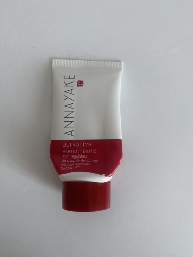 Denkowanie część druga :) Grudzień, kosmetyki w świątecznych opakowaniach lub w świątecznych kolorach: czerwonym, zielonym i złotym 