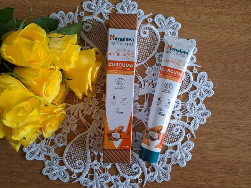 Himalaya Botanique Pasta do mycia zębów, Whitening Antiplaque , Kurkuma i Olej Kokosowy 