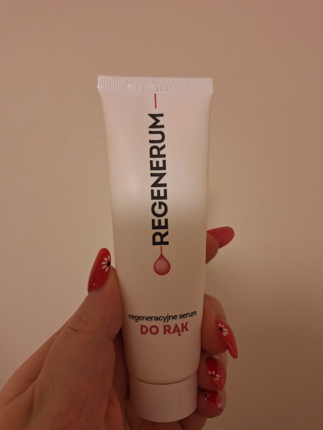 Denkowanie część druga :) Grudzień, kosmetyki w świątecznych opakowaniach lub w świątecznych kolorach: czerwonym, zielonym i złotym 