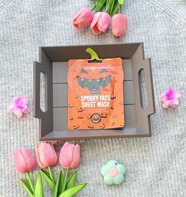 Maxbrands Marketing B.V. Face Sheet Mask, Maseczka do twarzy w płacie, Scary, With Pumpkin Spice Scent