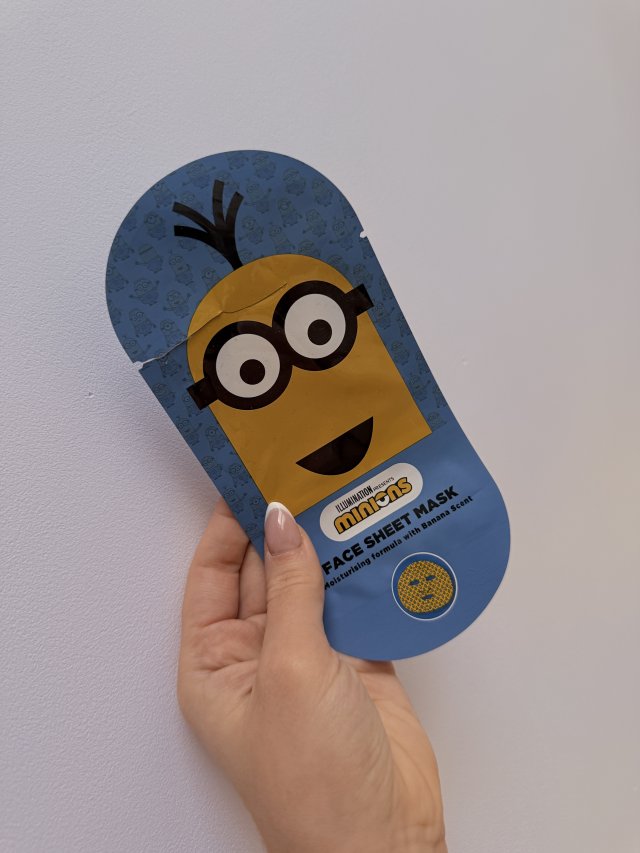 Denkowanie część druga :) Grudzień, kosmetyki w świątecznych opakowaniach lub w świątecznych kolorach: czerwonym, zielonym i złotym 