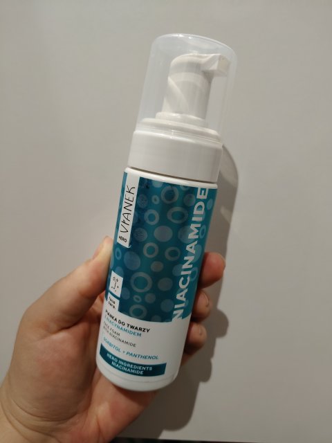 Denkowanie część druga :) Grudzień, kosmetyki w świątecznych opakowaniach lub w świątecznych kolorach: czerwonym, zielonym i złotym 