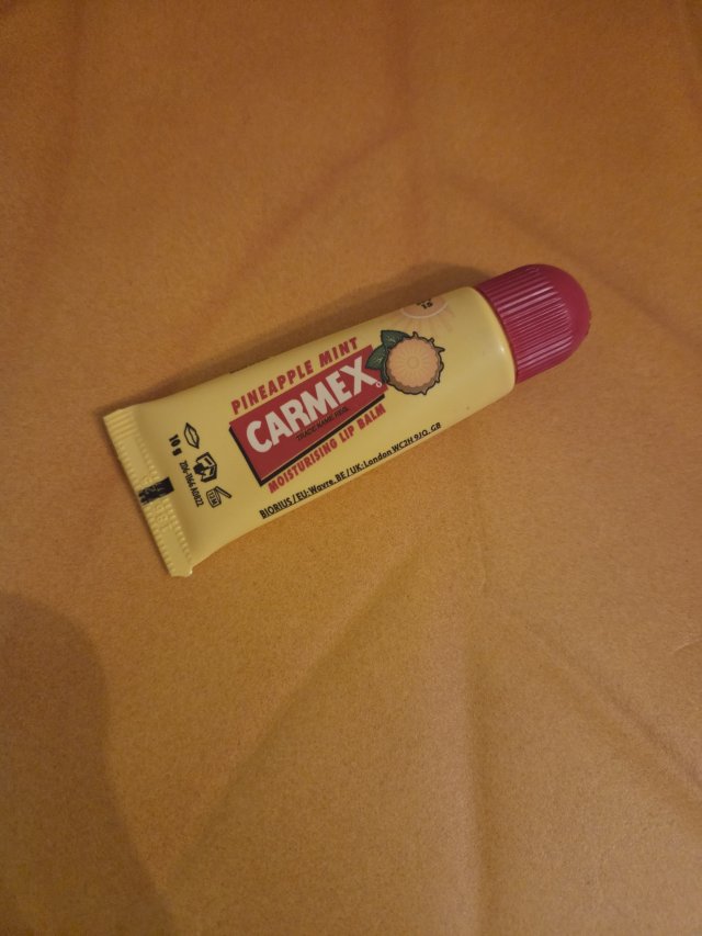 Carmex Balsam do ust w tubce, Classic