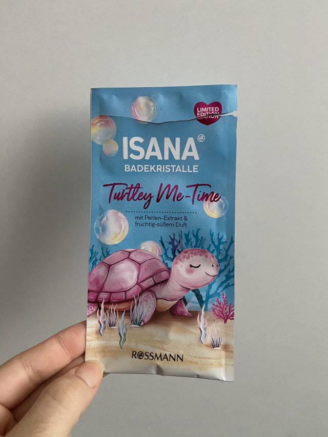 Denkowanie część druga :) Grudzień, kosmetyki w świątecznych opakowaniach lub w świątecznych kolorach: czerwonym, zielonym i złotym 