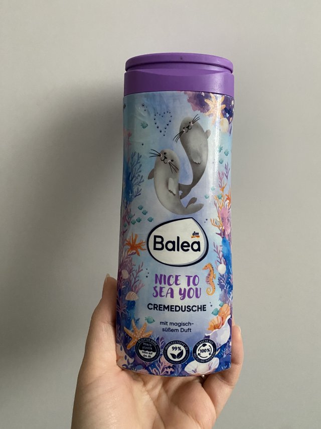 Denkowanie część druga :) Grudzień, kosmetyki w świątecznych opakowaniach lub w świątecznych kolorach: czerwonym, zielonym i złotym 