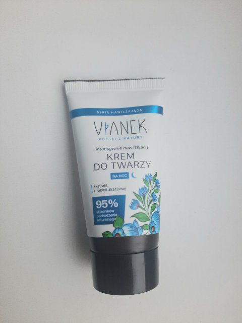 Denkowanie część druga :) Grudzień, kosmetyki w świątecznych opakowaniach lub w świątecznych kolorach: czerwonym, zielonym i złotym 