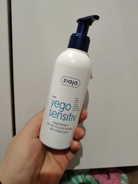 Denkowanie część druga :) Grudzień, kosmetyki w świątecznych opakowaniach lub w świątecznych kolorach: czerwonym, zielonym i złotym 