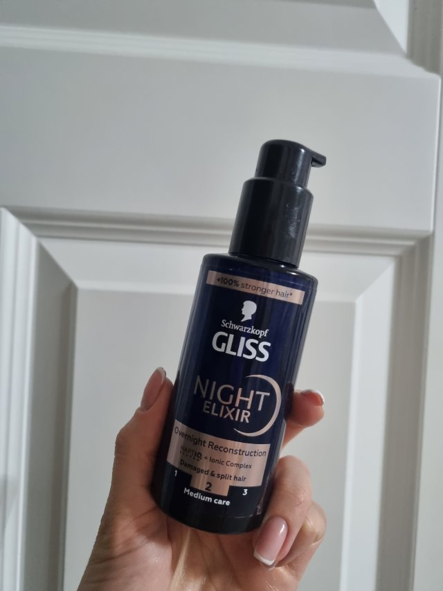 Denkowanie część druga :) Grudzień, kosmetyki w świątecznych opakowaniach lub w świątecznych kolorach: czerwonym, zielonym i złotym 