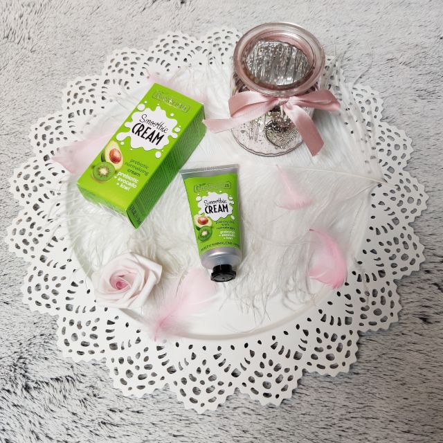 Bielenda Smoothie Cream, Prebiotyczny krem do twarzy, Normalizujący, Awokado i kiwi