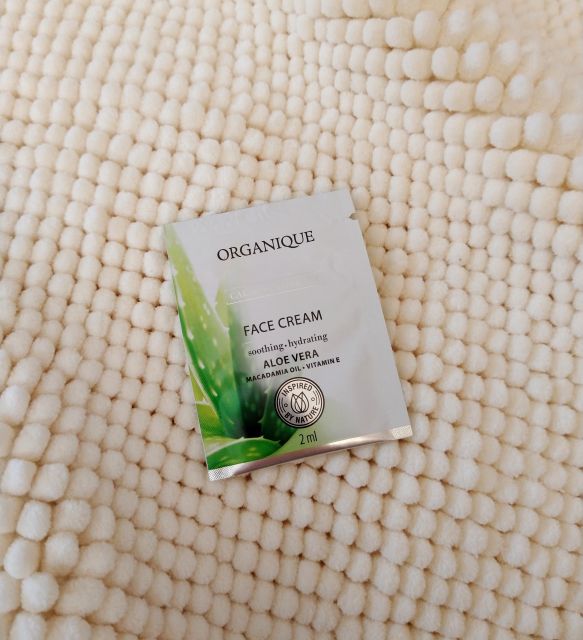 Organique Krem do twarzy, Aloe Vera, Ukojenie, Nawilżenie, Macadamia Oil, Vitamin E