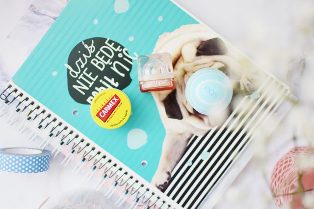 balsamy do ust EOS Perfecta Carmex