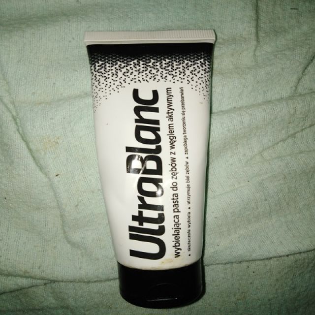 UltraBlanc Pasta do zębów, Wybielająca, Z węglem aktywnym