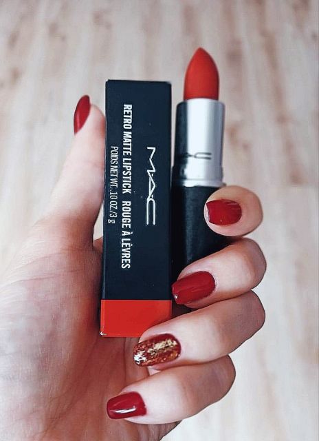 Mac Retro Matte Lipstick, Pomadka do ust, kolor Ruby Woo