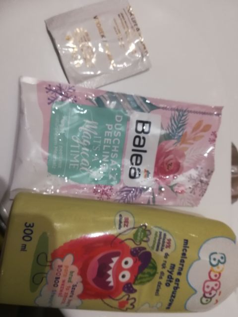 akcja denkowanie! grudzień - kosmetyki w świątecznych opakowaniach i świątecznych kolorach 🎄❄️⛄🎀🎁🎅