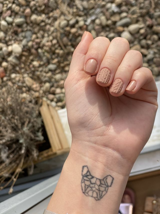 Pokaż swoje paznokcie