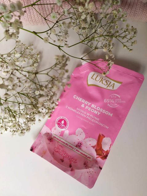 Luksja Essence, Mydło w płynie, Cherry Blossom & Peony