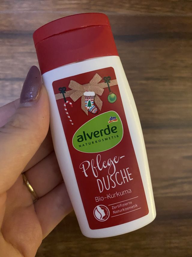 akcja denkowanie! grudzień - kosmetyki w świątecznych opakowaniach i świątecznych kolorach 🎄❄️⛄🎀🎁🎅