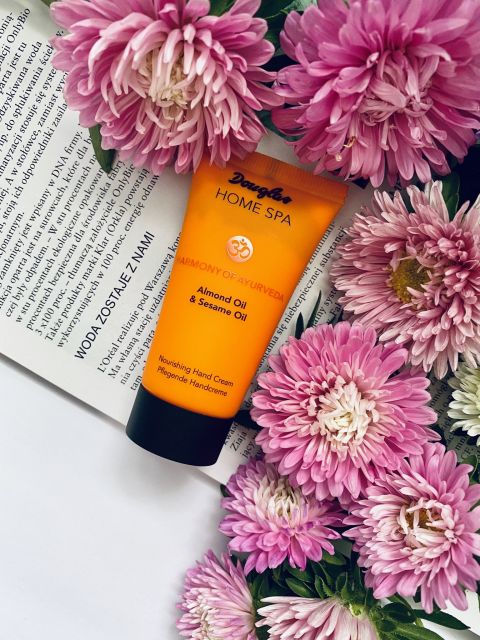 Douglas Home Spa, Krem do rąk, Harmony Of Ayurveda, Almond Oil & Sesame Oil