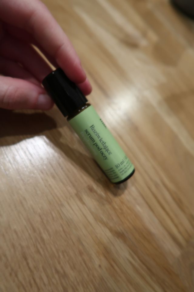 Make Me Bio Serum pod oczy, Rozświetlające, Cucumber