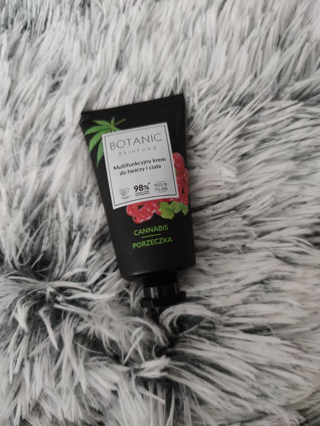 Botanic SkinFood Krem do twarzy i ciała, Multifunkcyjny, Cannabis i porzeczka
