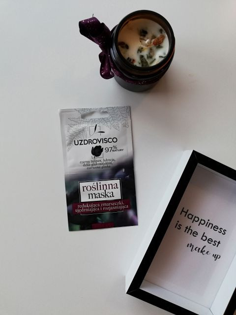 Maseczka do twarzy roślinna redukująca zmarszczki, ujędrniająca i rozjaśniająca Uzdrovisco