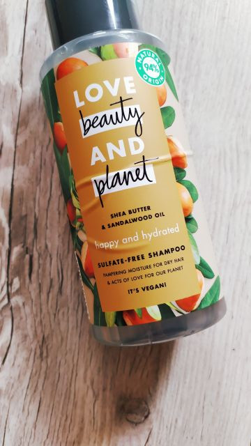 Love Beauty and Planet Szampon do włosów, Shea Butter & Sandalwood Oil, Happy & Hydrated