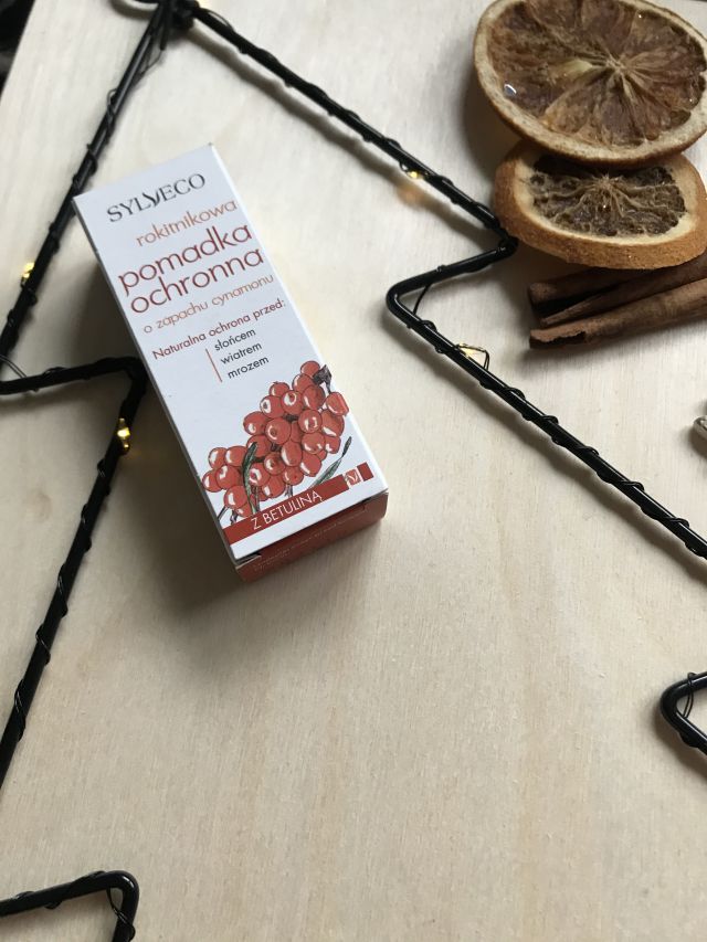 Sylveco Pomadka ochronna, Rokitnikowa o zapachu cynamonu