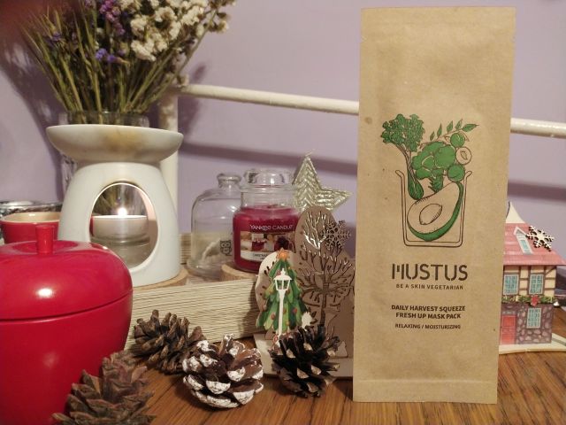 mustus zielona maska