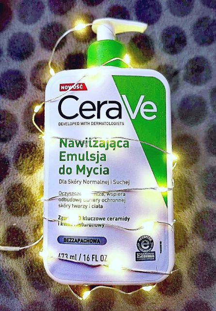 CeraVe Emulsja do mycia ciała, Nawilżająca