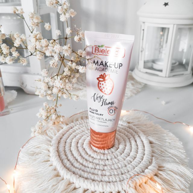 Bielenda Make-Up Academie, Vege Flumi, Fluid do twarzy, Mineralny, nr 01