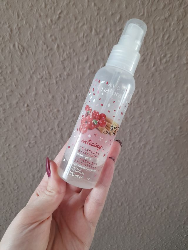 Avon Naturals, Mgiełka do ciała, Żurawina i cynamon