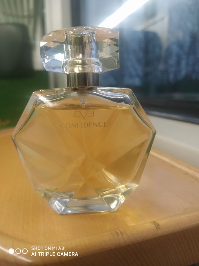 Avon Woda perfumowana, Eve Confidence EDP