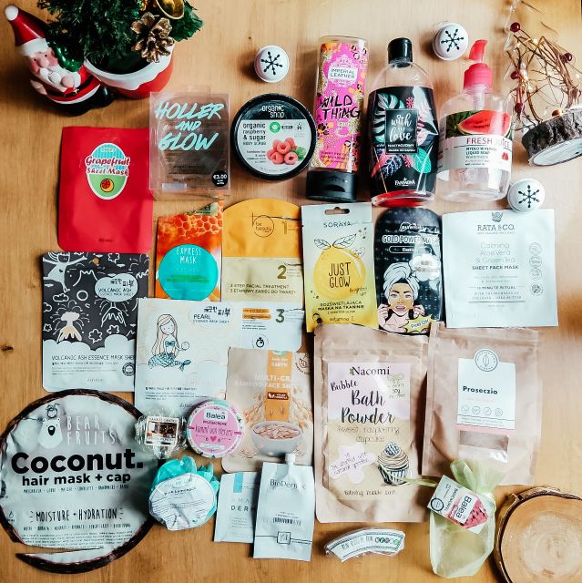 akcja denkowanie! grudzień - kosmetyki w świątecznych opakowaniach i świątecznych kolorach 🎄❄️⛄🎀🎁🎅