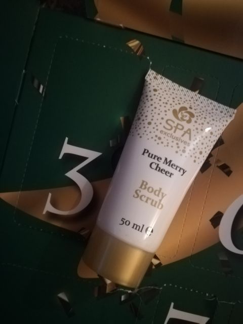 Maxbrand Cosmetics Spa exclusive, Pure Merry Cheer, Scrub do ciała