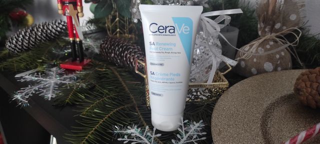 CeraVe SA, Krem do stóp, Regenerujący, Dla skóry bardzo suchej, przesuszonej i szorstkiej 