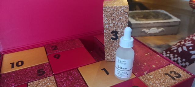The Ordinary Serum do twarzy, Nawilżające, Z kwasem hialuronowym 2% i witaminą B5
