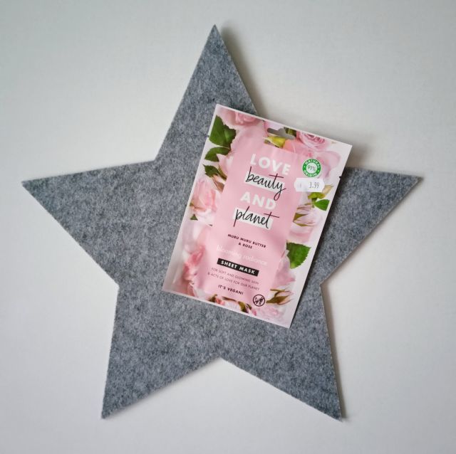 Love Beauty and Planet Maseczka do twarzy w płacie, Muru Muru Butter & Rose