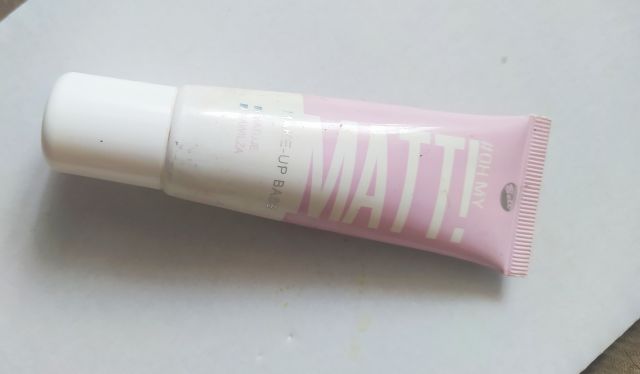 oh my matt!  Make-up base  Matująco- wygładzająca baza pod makijaż.  Bell