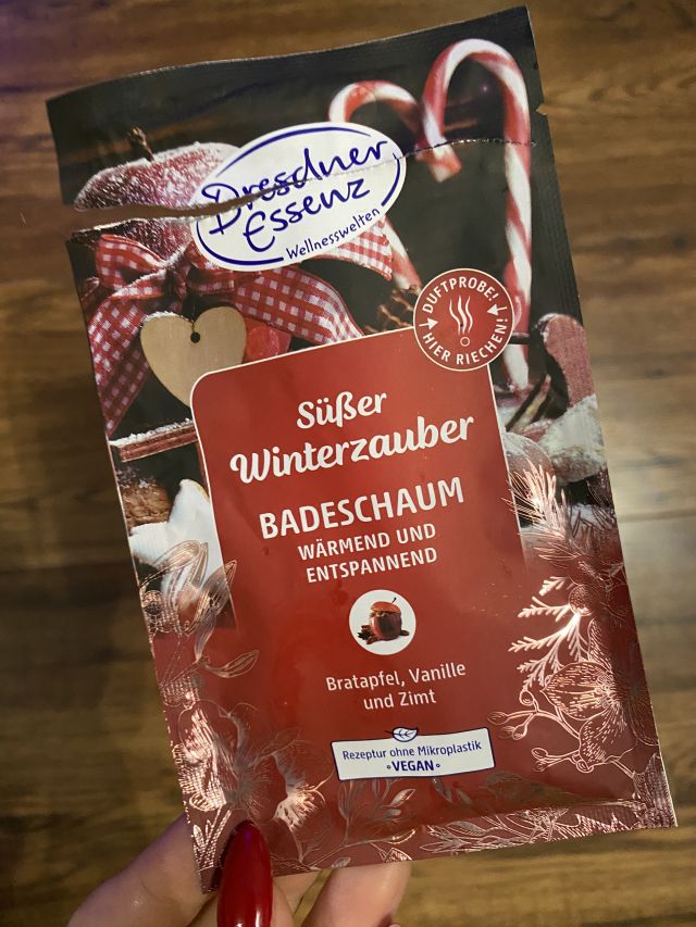 akcja denkowanie! grudzień - kosmetyki w świątecznych opakowaniach i świątecznych kolorach 🎄❄️⛄🎀🎁🎅