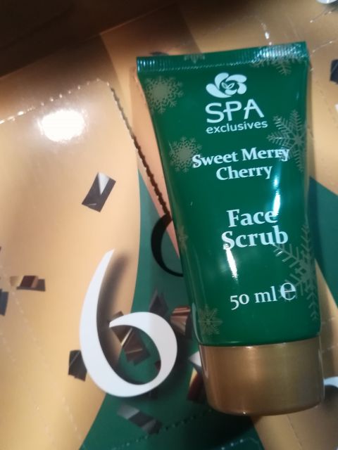 Maxbrand Cosmetics Spa exclusive, Pure Merry Cheer, Scrub do ciała