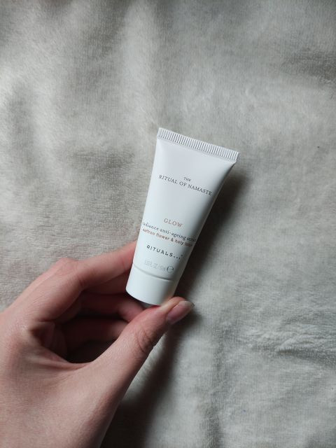 RITUALS Glow, Rozświetlające serum przeciwstarzeniowe, The Ritual of Namaste