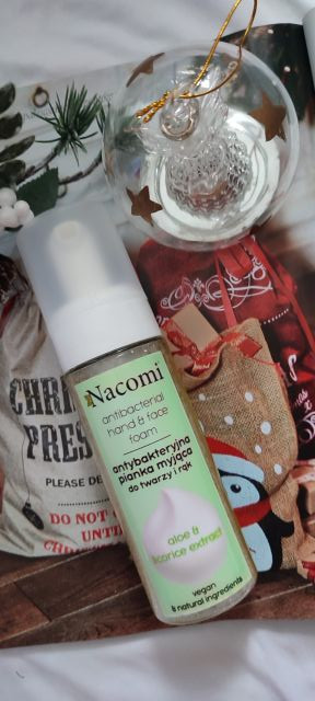 Nacomi Pianka myjąca, do twarzy i rąk, Antybakteryjna, Aloe & Licorice Extract
